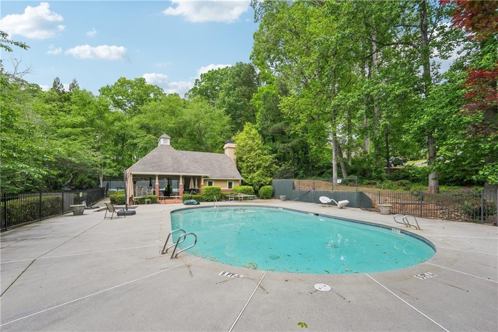 3851 Glenhurst Drive SE