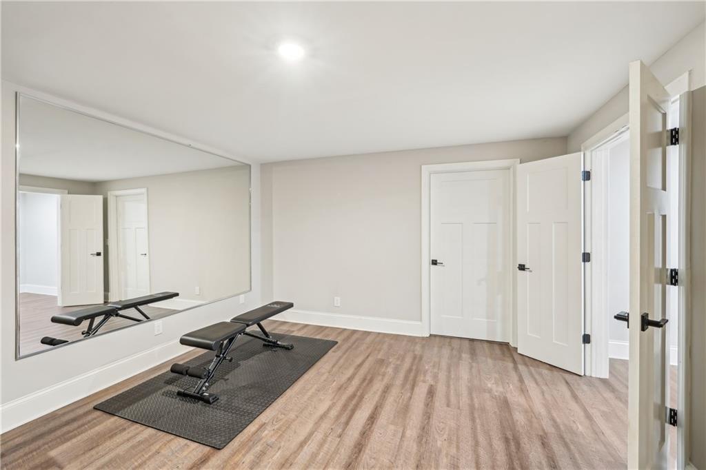 3851 Glenhurst Drive SE