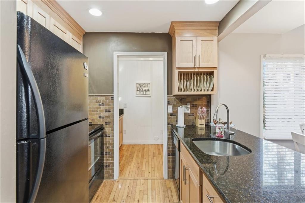 106 Lake Cottages Court