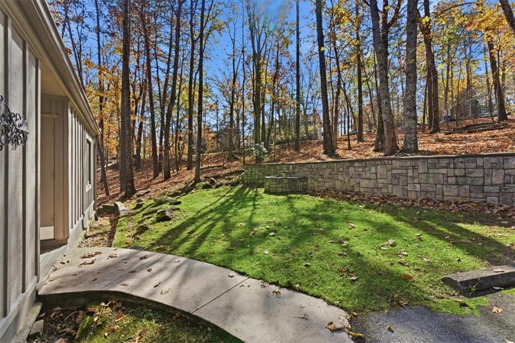 106 Lake Cottages Court