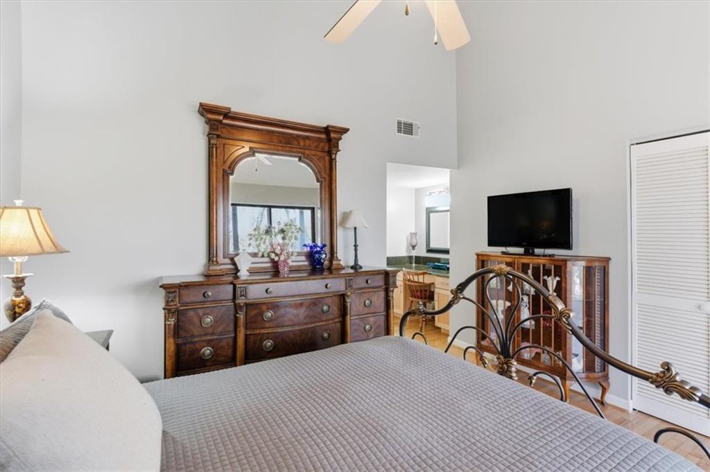 106 Lake Cottages Court