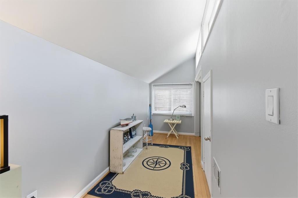 106 Lake Cottages Court