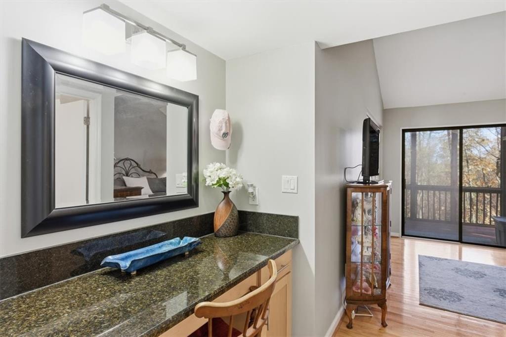 106 Lake Cottages Court