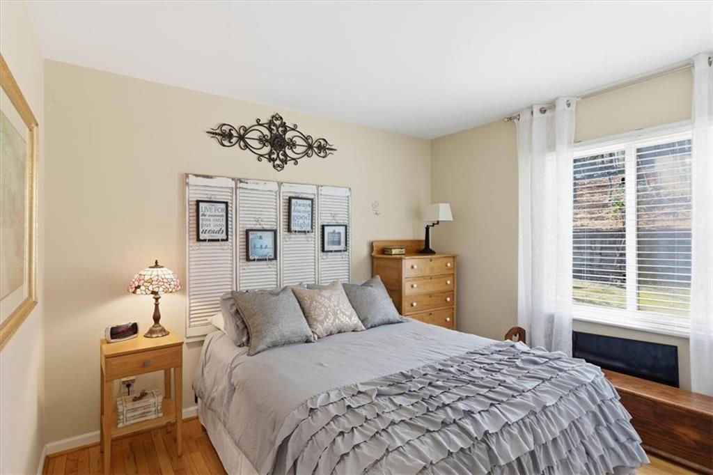 106 Lake Cottages Court