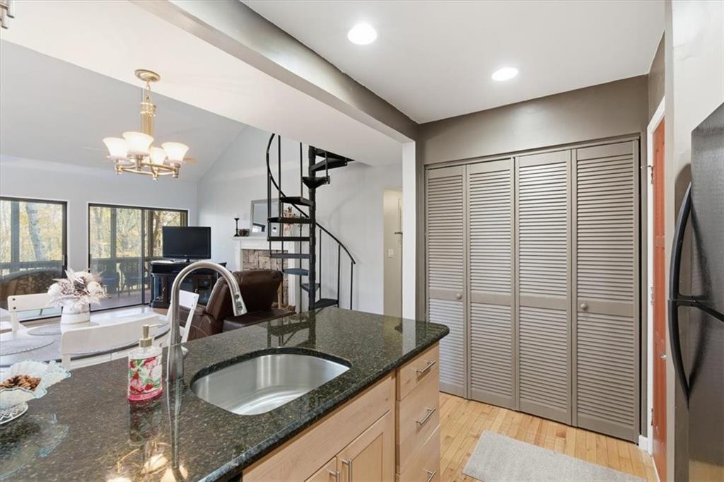 106 Lake Cottages Court