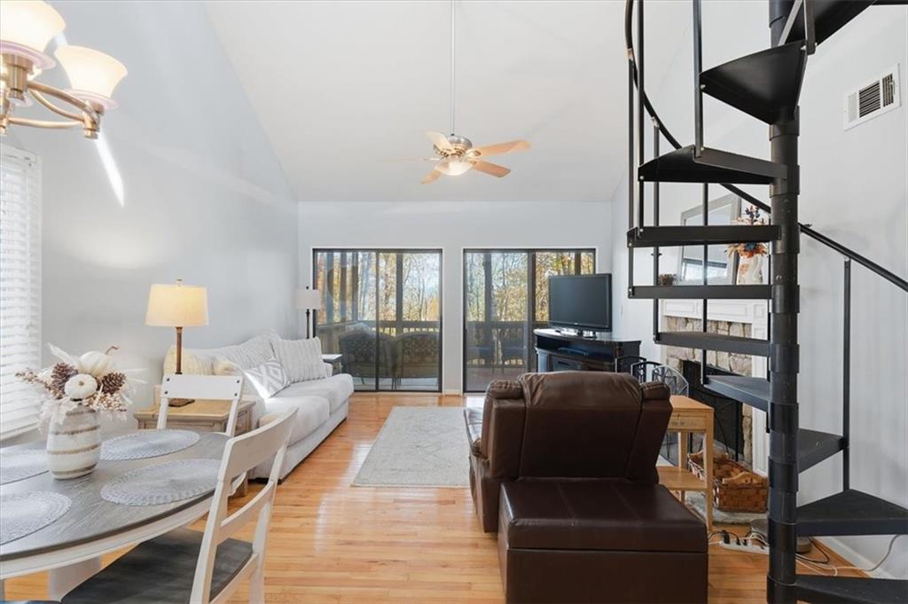 106 Lake Cottages Court