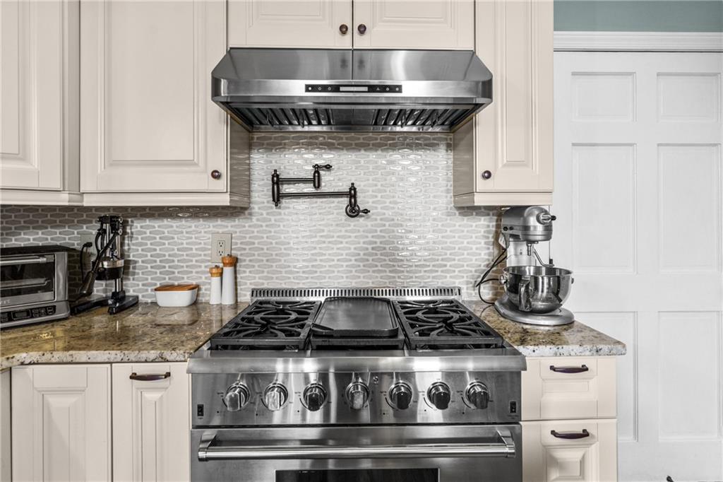 2249 Vinings Cove SE