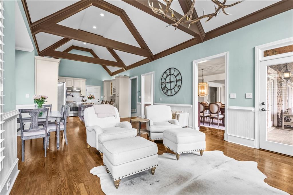 2249 Vinings Cove SE