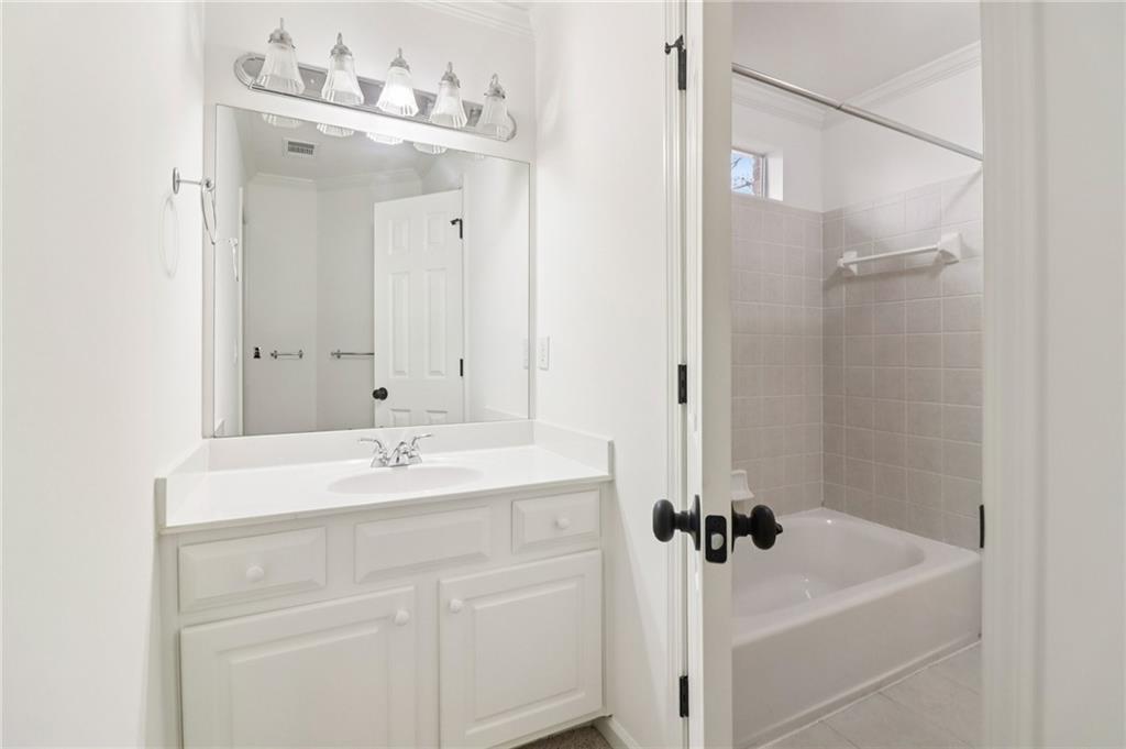 5363 Windsor Green Court SE