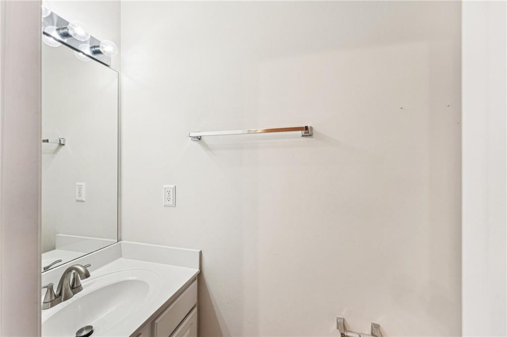 2467 Bridlewood Drive SE Unit 7