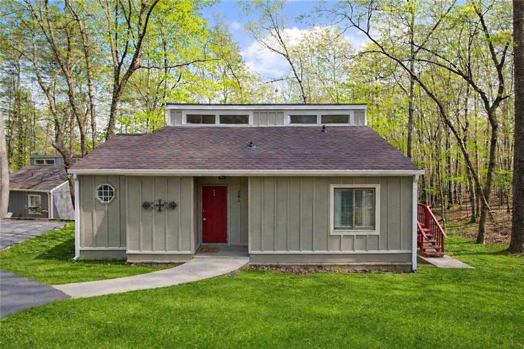 106 Lake Cottages Court