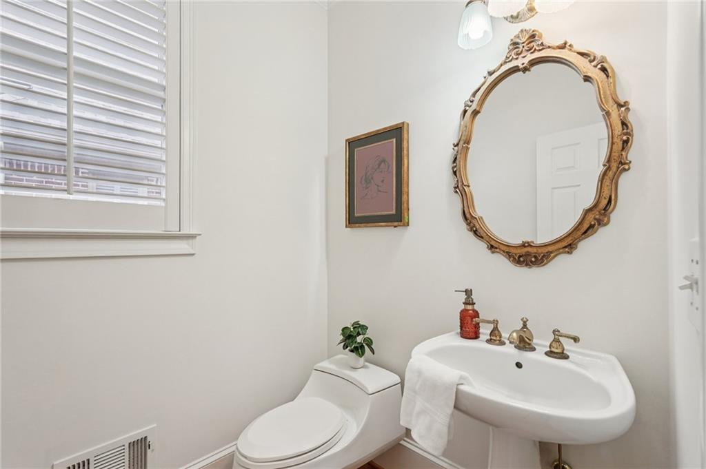 3682 Gatehurst Court SE