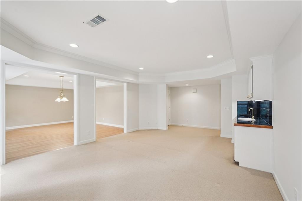 3682 Gatehurst Court SE