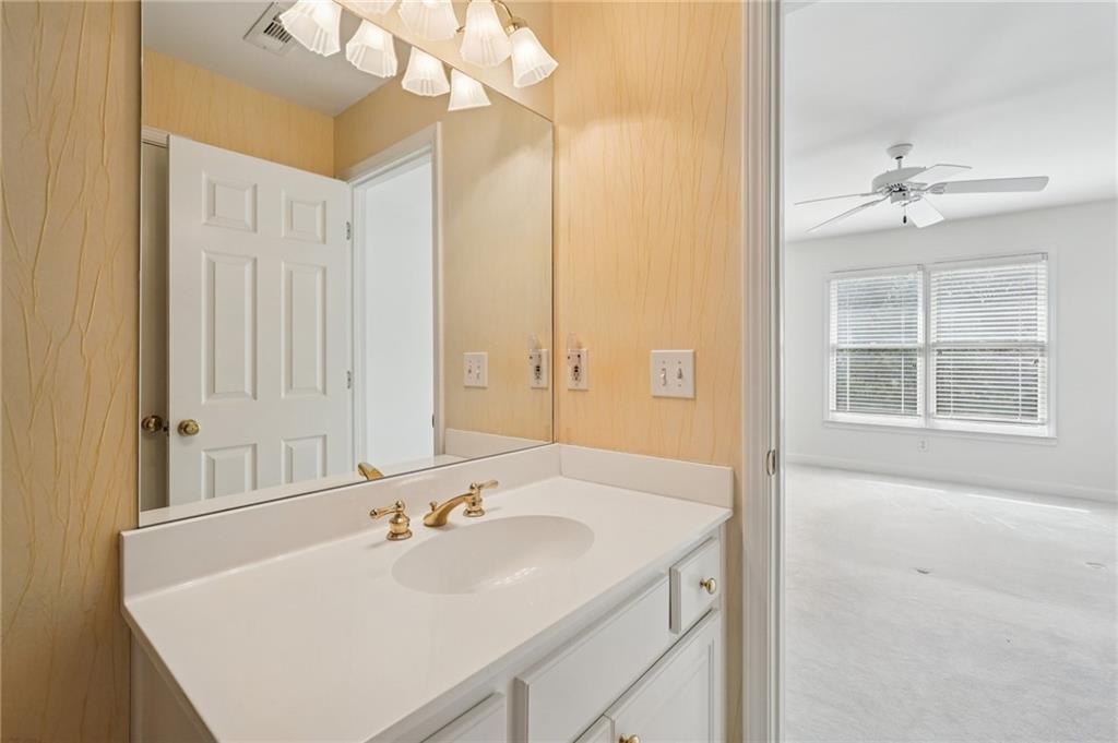 3682 Gatehurst Court SE