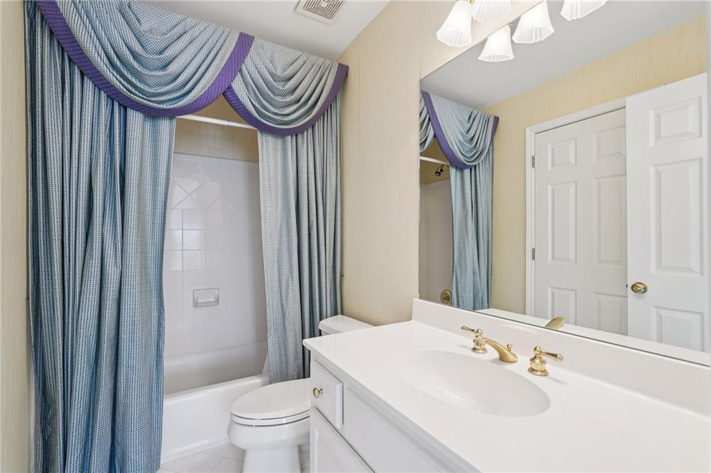 3682 Gatehurst Court SE