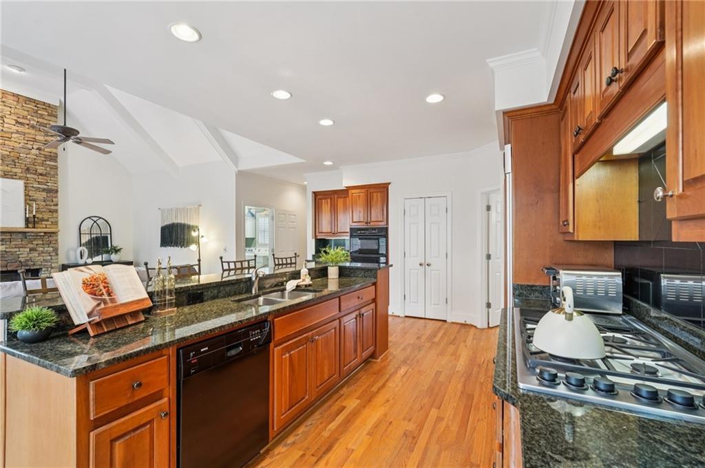 3682 Gatehurst Court SE