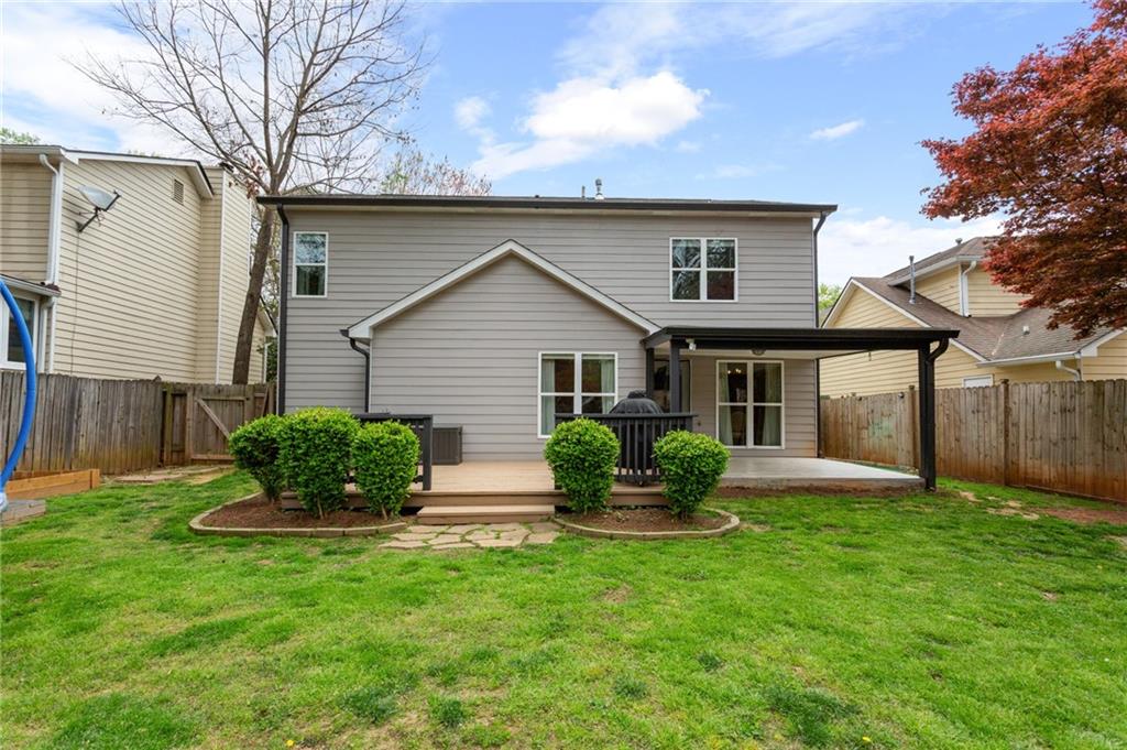 1010 Chateau Lane SE