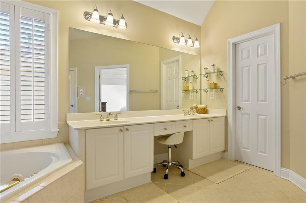 4427 Oakdale Vinings Landing