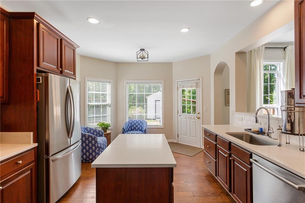 804 Sylvania Court SE