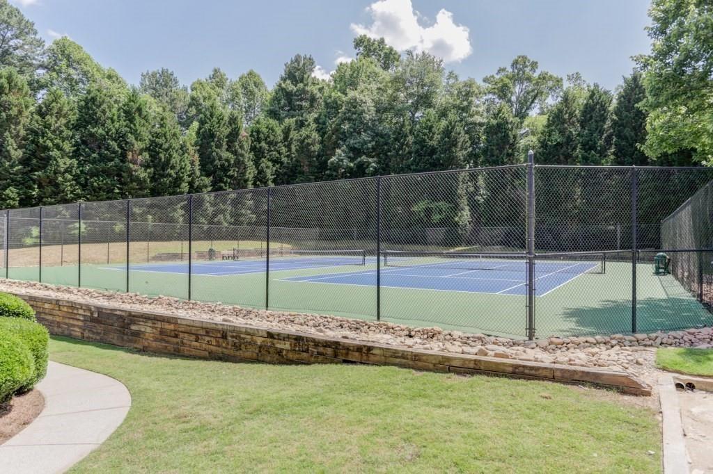 804 Sylvania Court SE