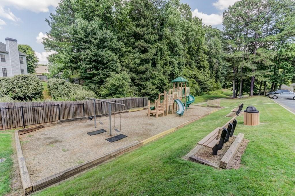 804 Sylvania Court SE