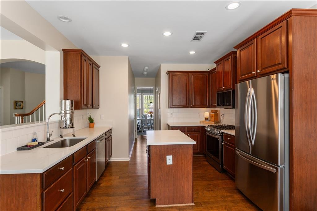 804 Sylvania Court SE