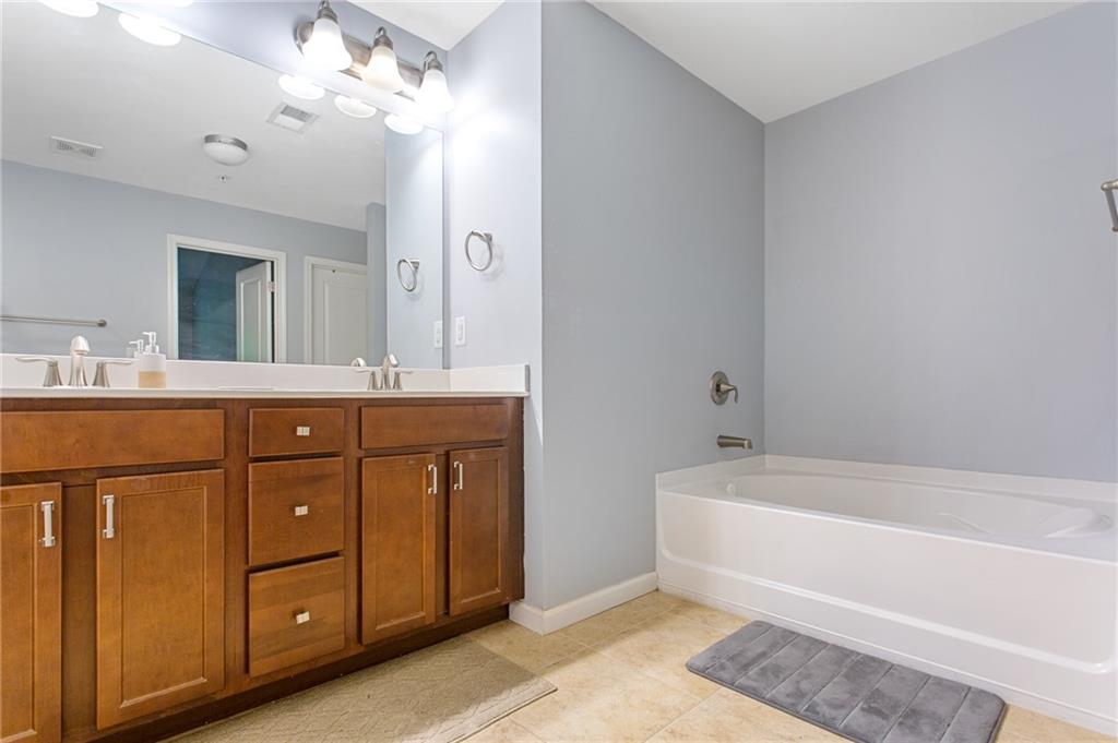 3339 Vintage Circle SE