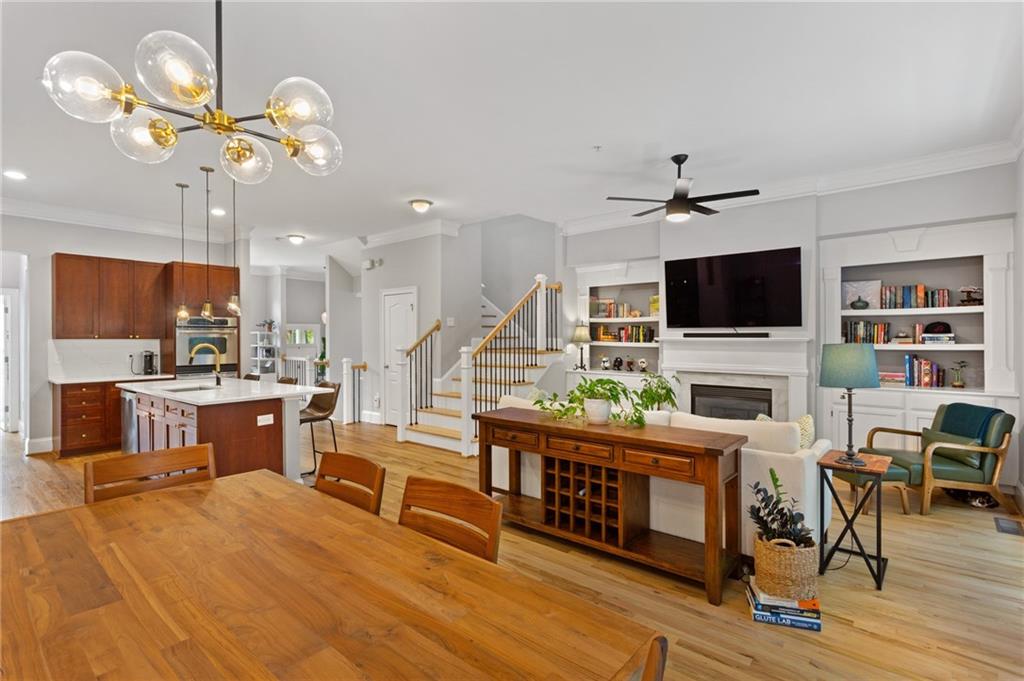 1618 Mosaic Way