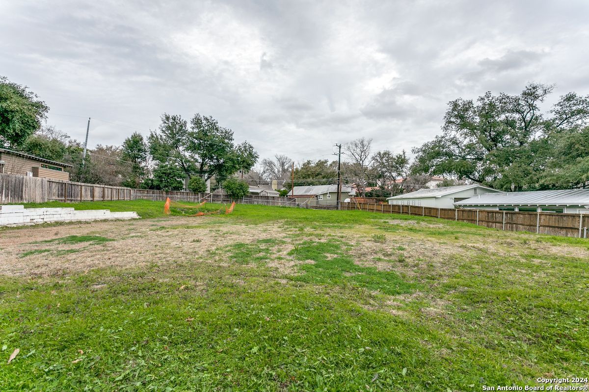 209 NEWBURY TER