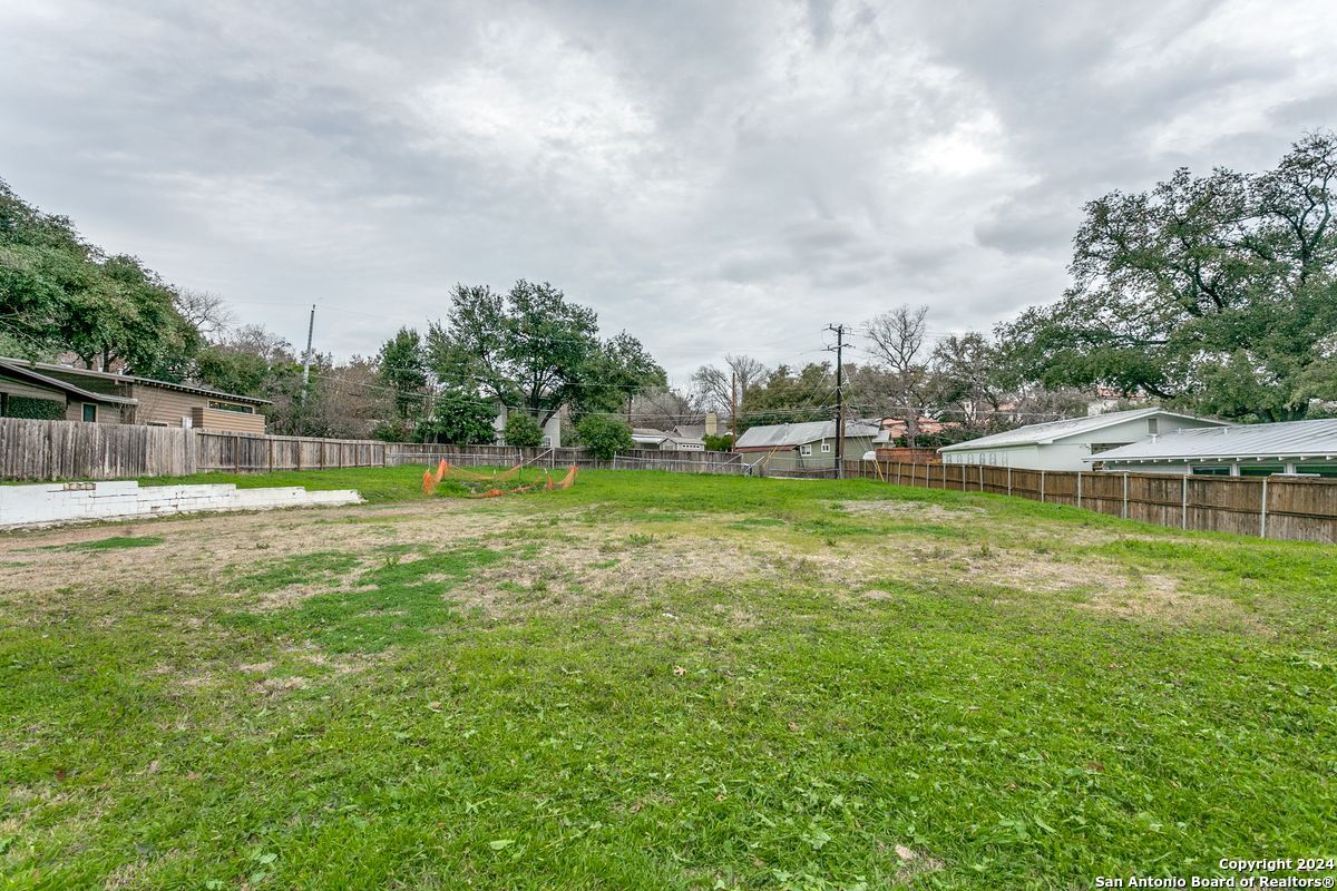 209 NEWBURY TER