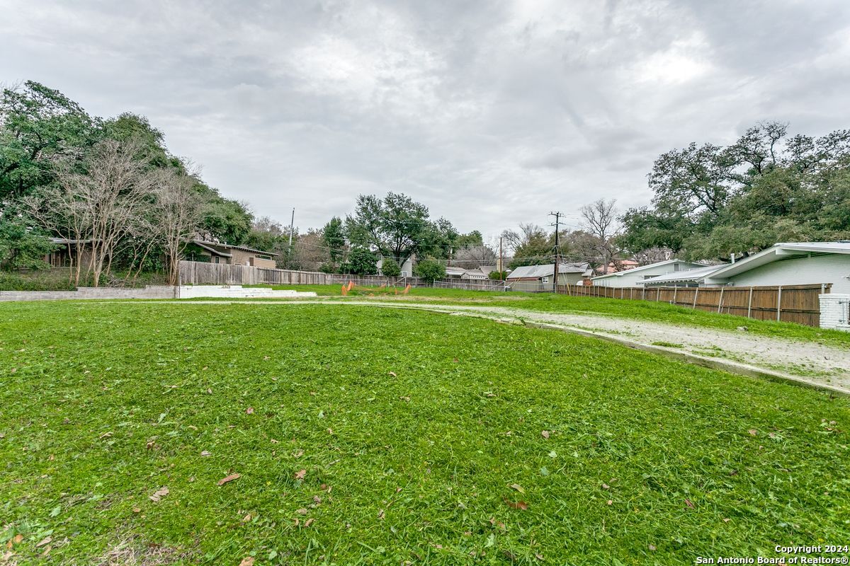 209 NEWBURY TER