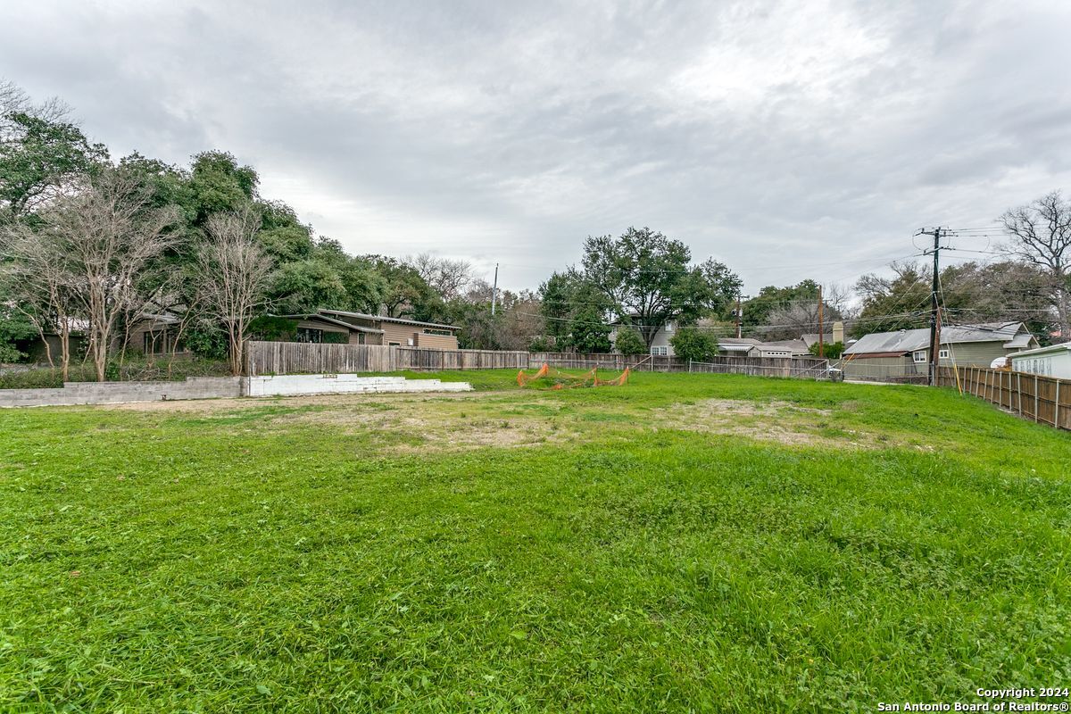 209 NEWBURY TER