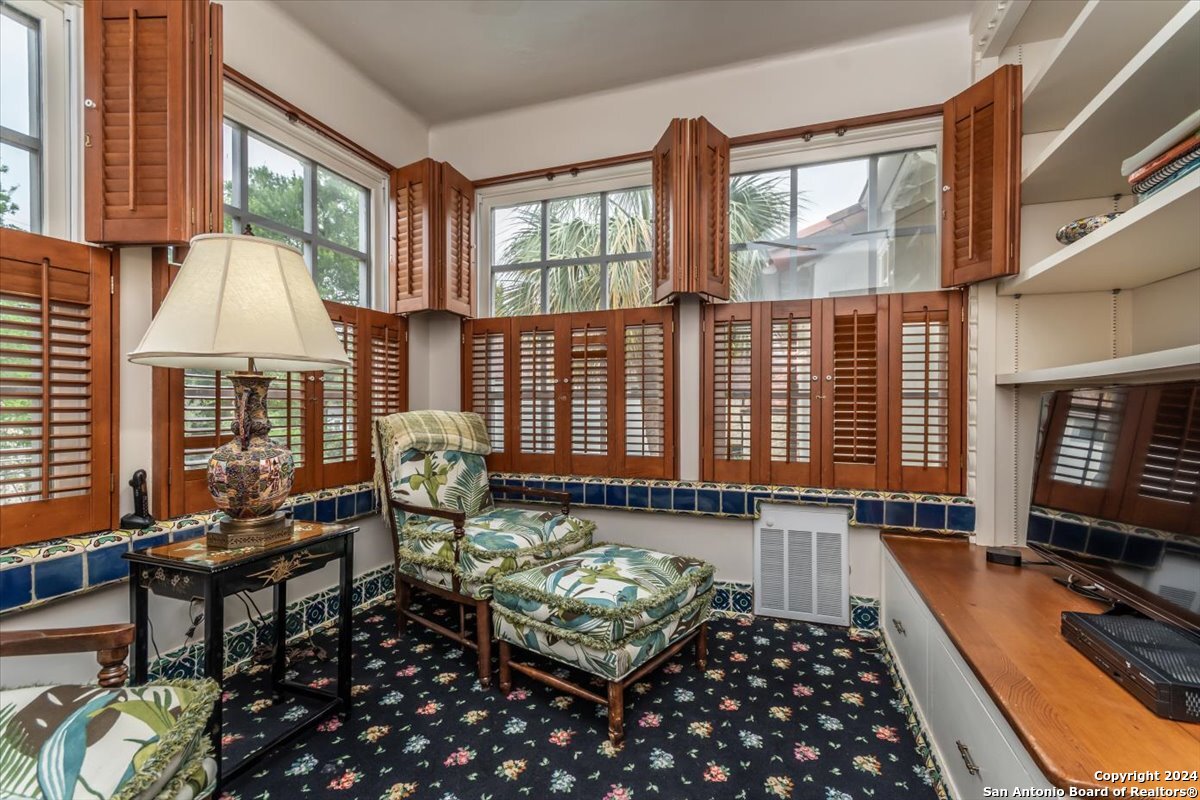 209 Park Hill