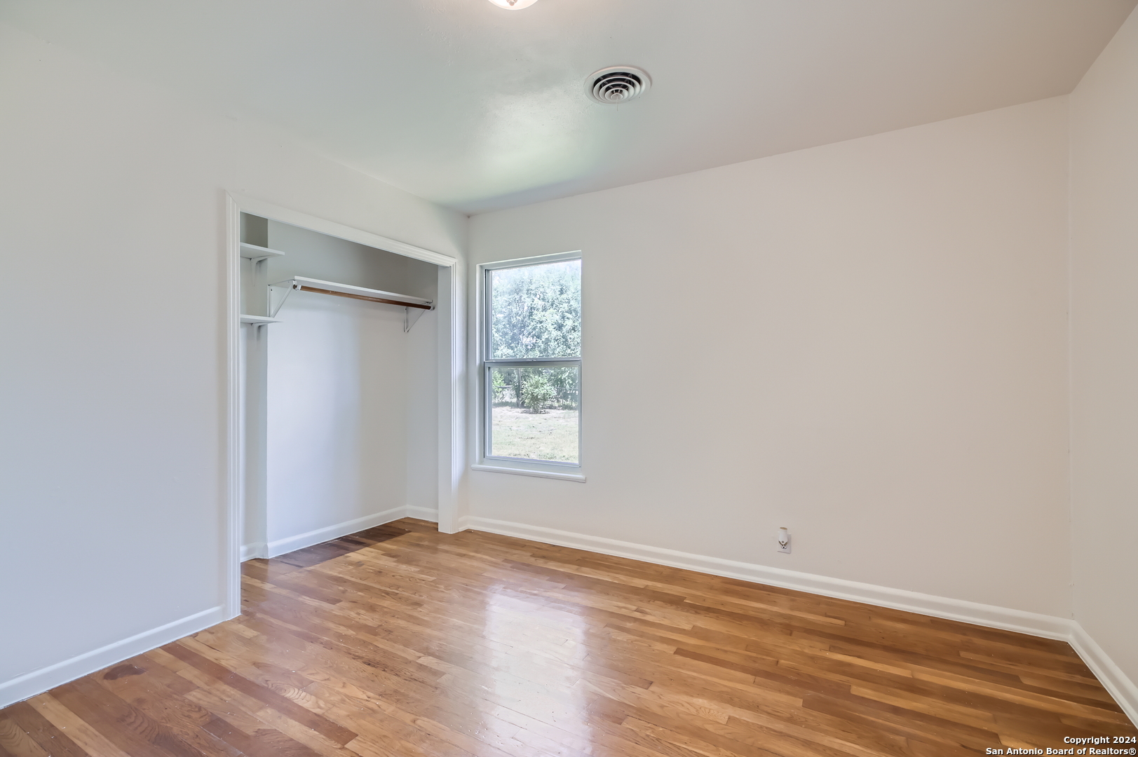 343 WAYSIDE DR