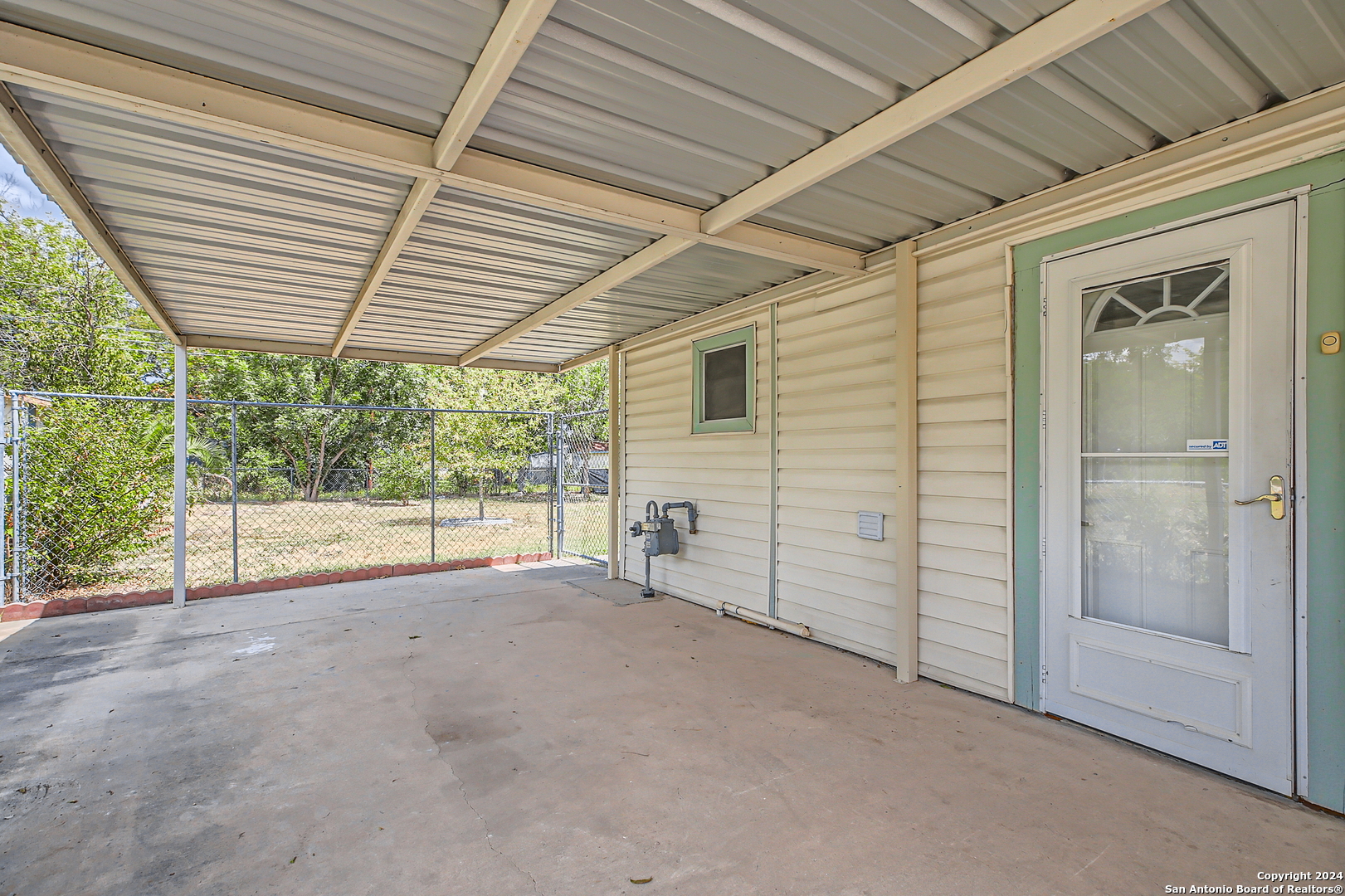 343 WAYSIDE DR