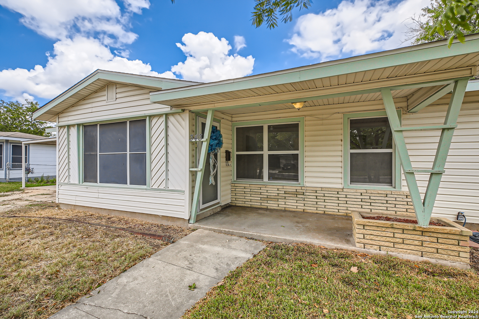 343 WAYSIDE DR