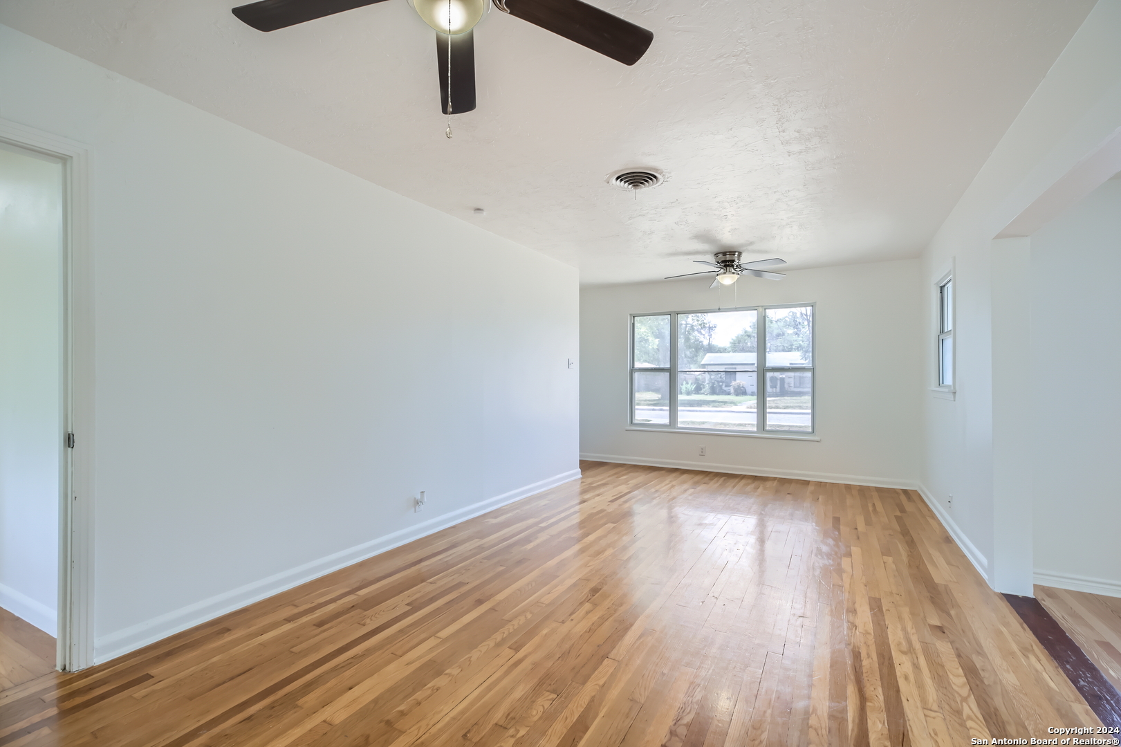 343 WAYSIDE DR