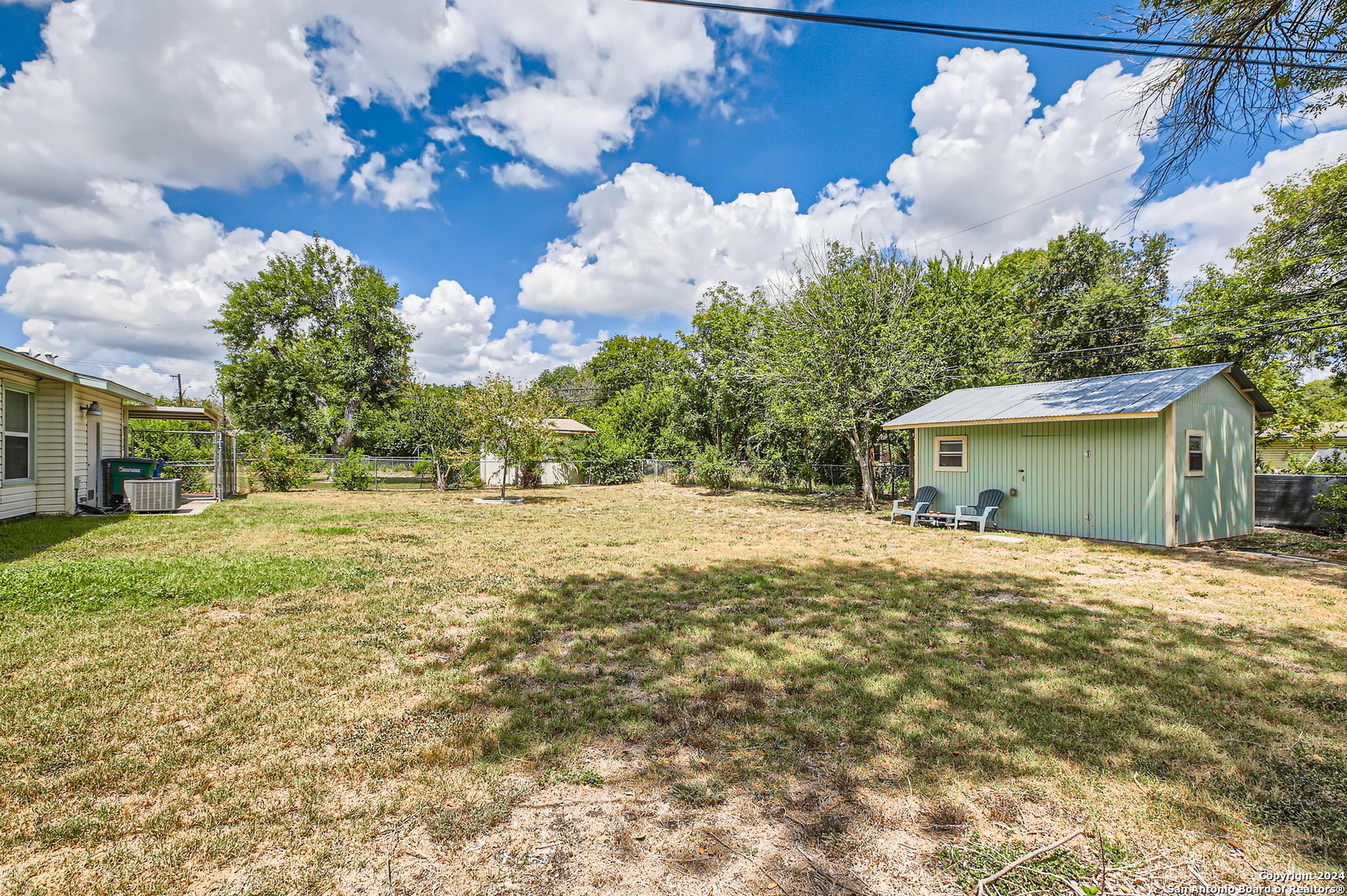 343 WAYSIDE DR