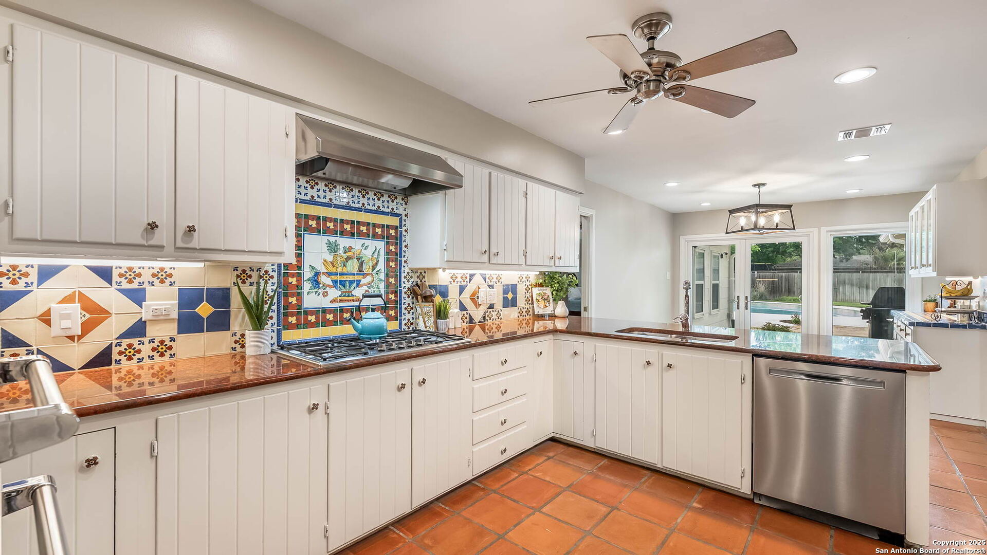511 Country Ln