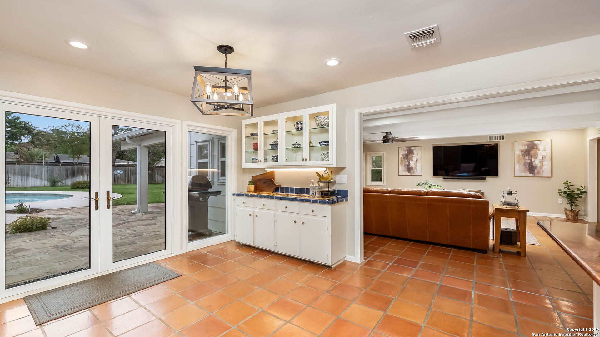 511 Country Ln
