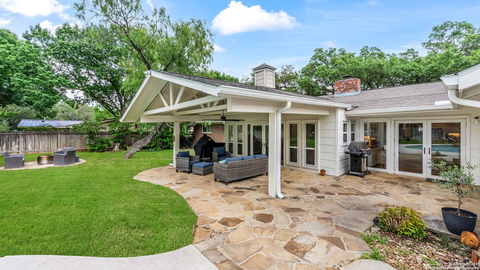 511 Country Ln