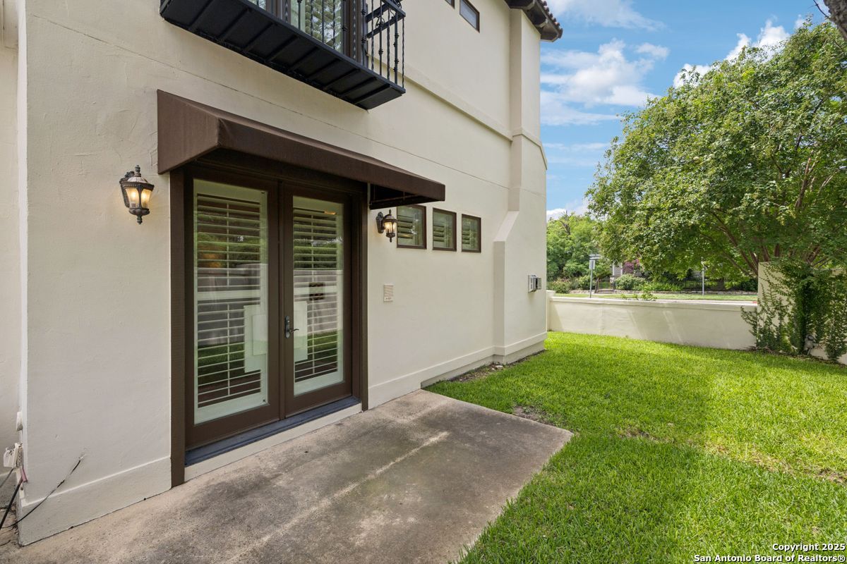 172 KATHERINE CT Unit 1 