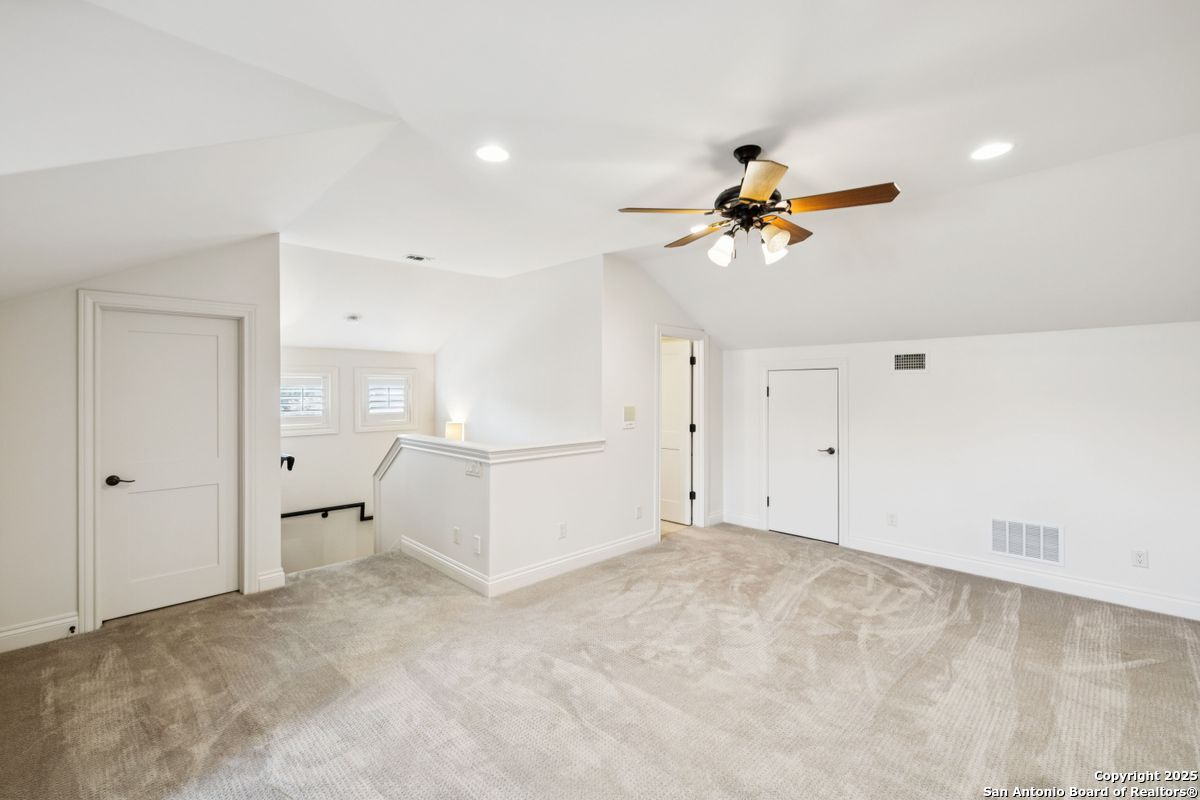 172 KATHERINE CT Unit 1 
