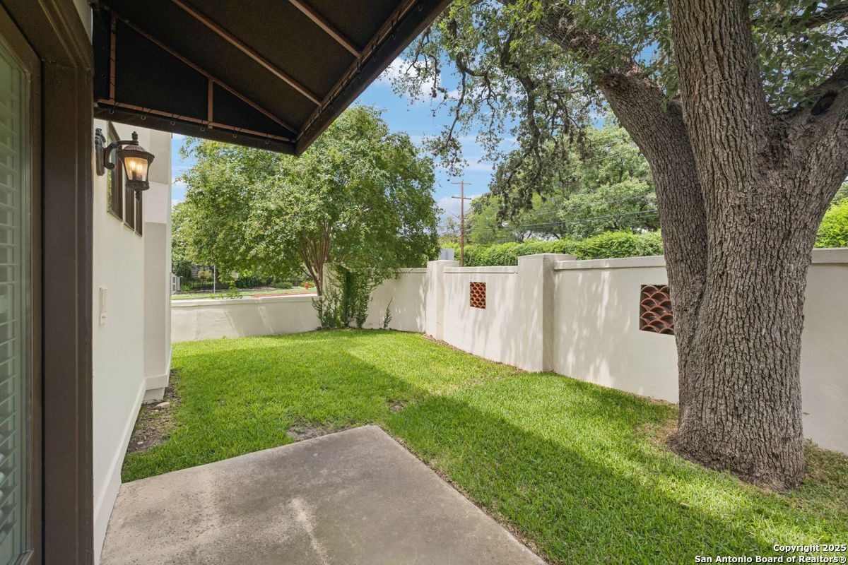 172 KATHERINE CT Unit 1 