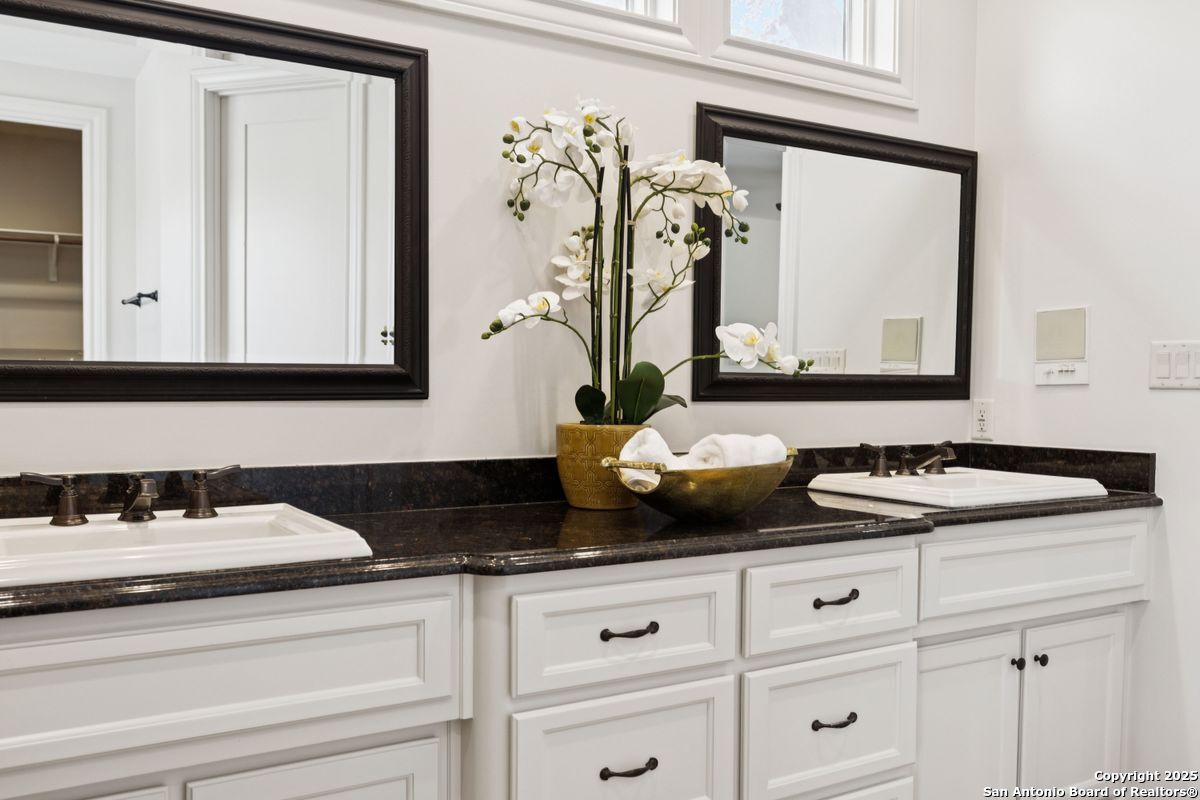 172 KATHERINE CT Unit 1 