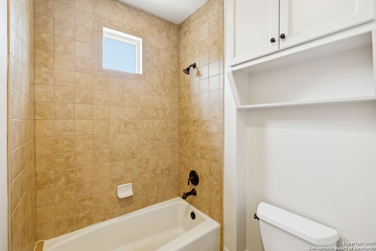 172 KATHERINE CT Unit 1 