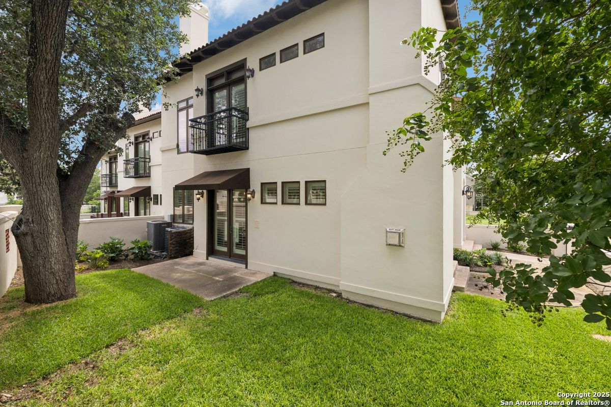 172 KATHERINE CT Unit 1 