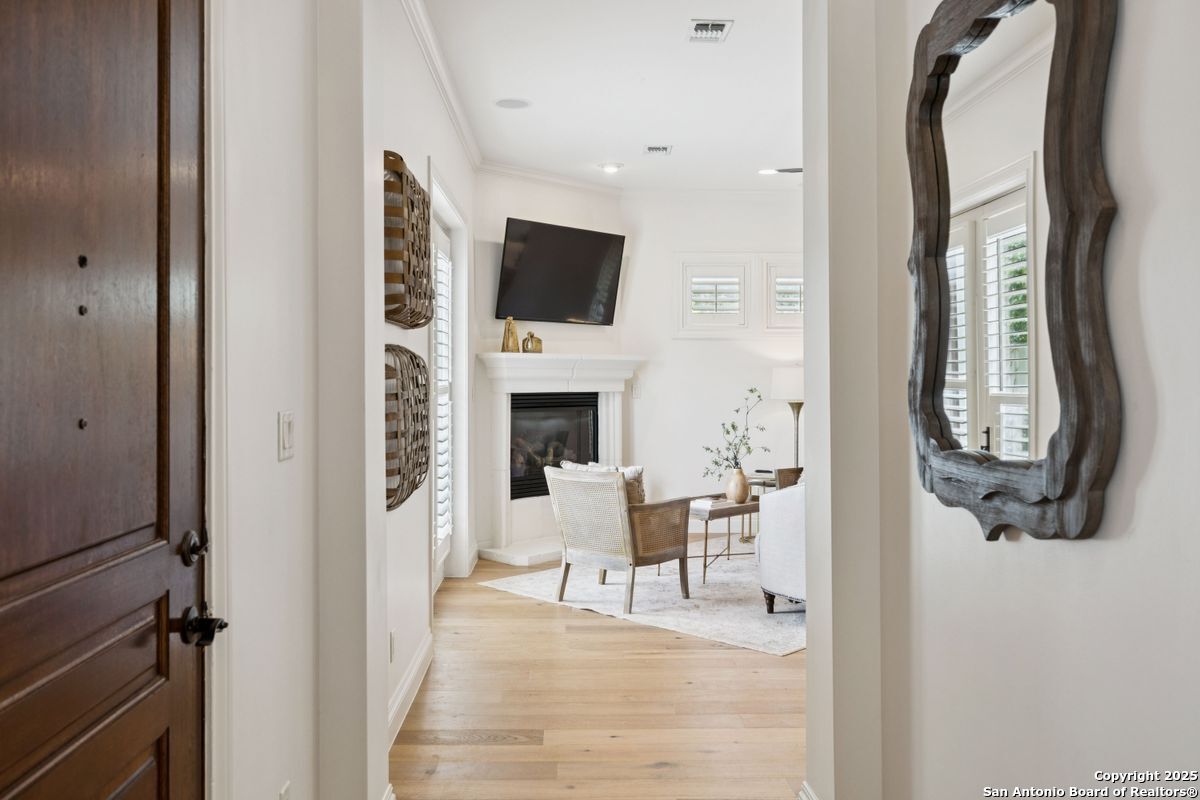 172 KATHERINE CT Unit 1 