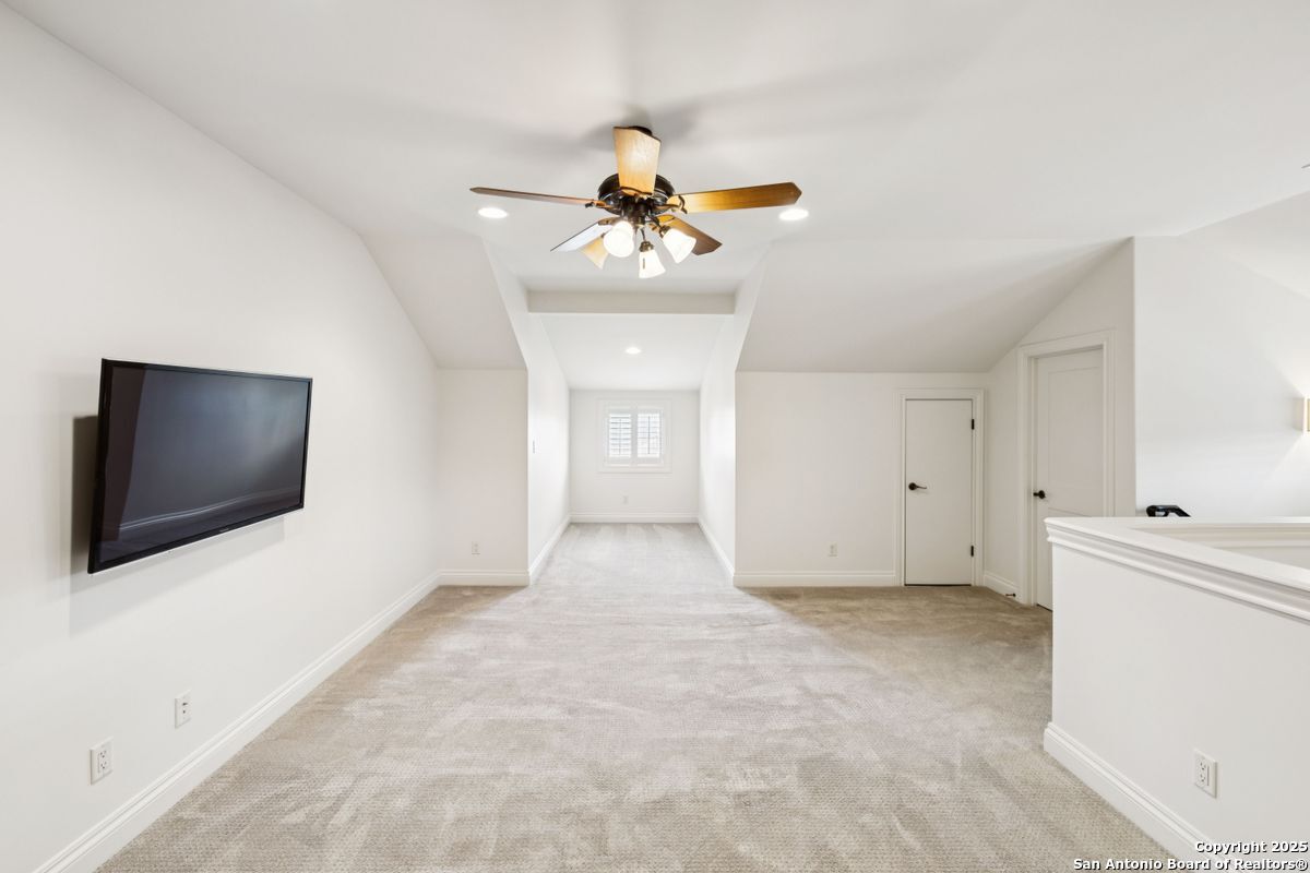 172 KATHERINE CT Unit 1 