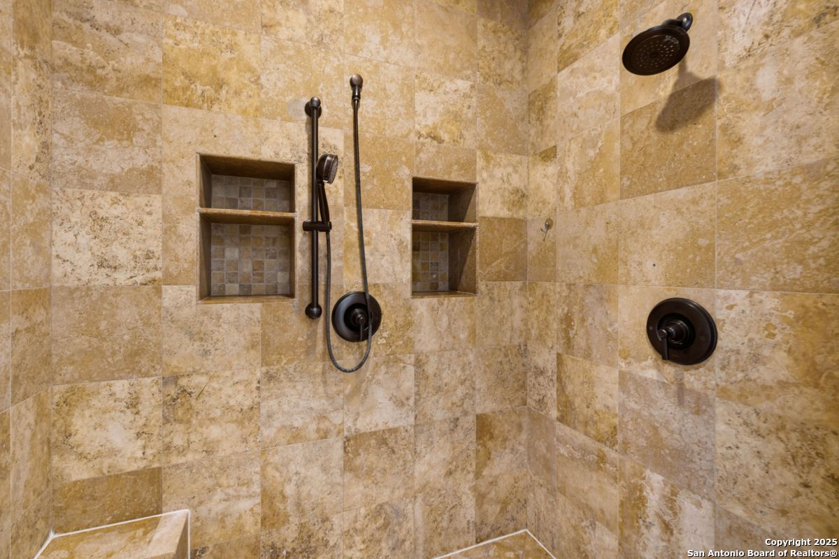 172 KATHERINE CT Unit 1 